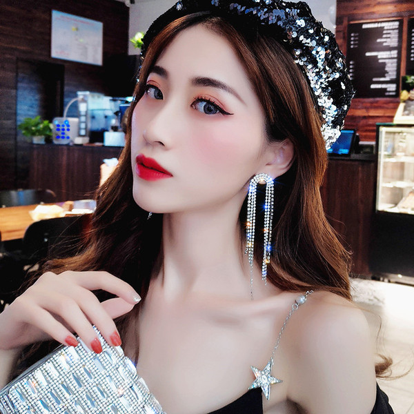 Cercei eleganti de dama de culoare argintie cu pietre