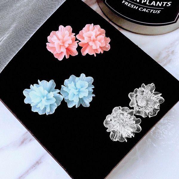 Cercei eleganti de dama in forma de floare - in trei culori