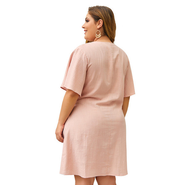 Елегантна дамска рокля с V-образно деколте с 3/4 ръкав в розов цвят