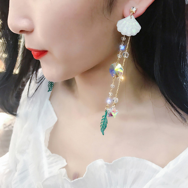 Model nou de cercei de dama cu pietre si margele