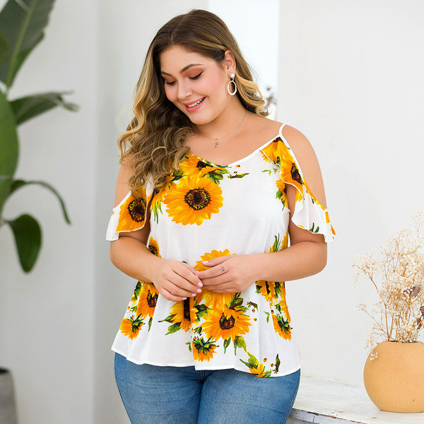 Bluză de damă elegantă, cu decolteu în V și umerii goi, în culoarea albă