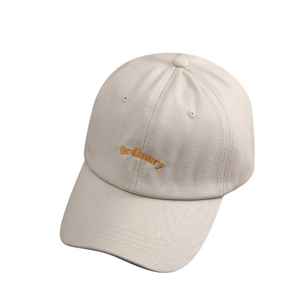 Дамска шапка с козирка в няколко различни цвята 