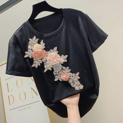 Tricou de damă modern cu flori element 3D