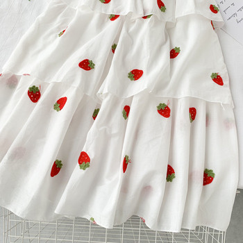 Лятна дамска рокля разкроен модел с тънки презрамки в бял цвят