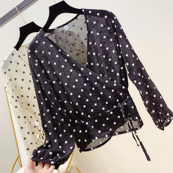 Cămașă de damă cu buline în două culori