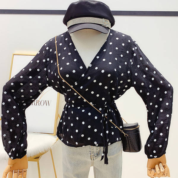 Cămașă de damă cu buline în două culori