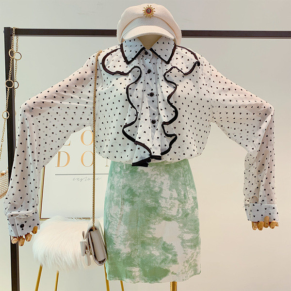 Cămașă de damă elegantă cu buline în două culori