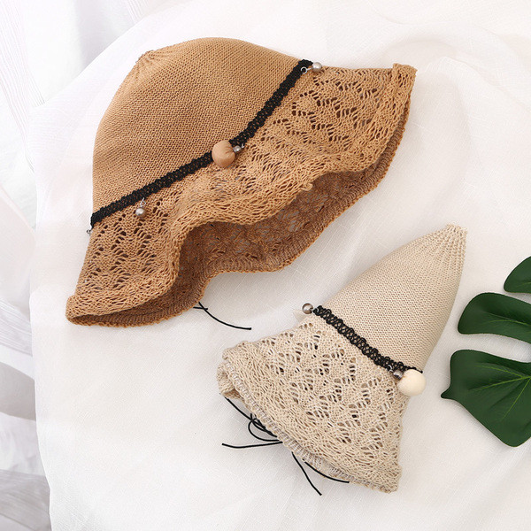 Дамска плажна шапка в бежов и кафяв цвят 