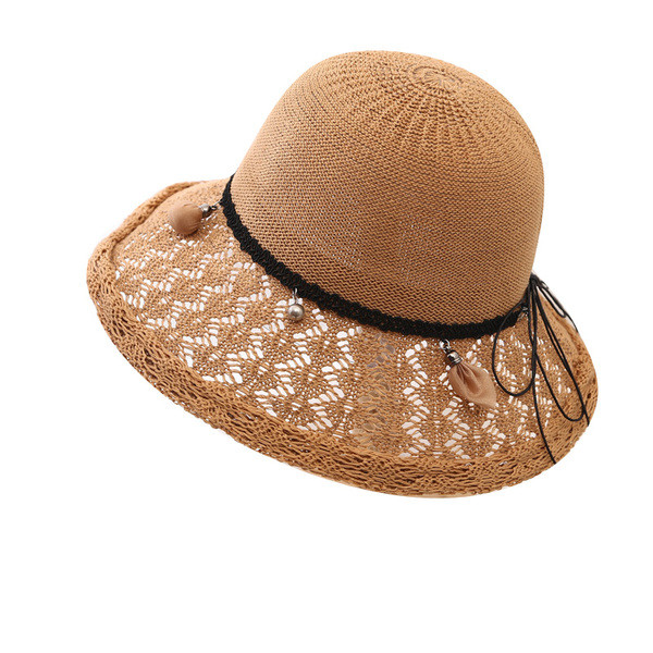 Дамска плажна шапка в бежов и кафяв цвят 