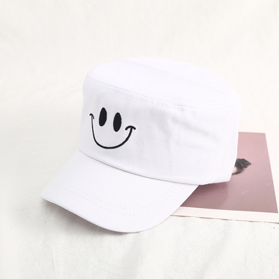 Palarie dama cu broderie in mai multe culori