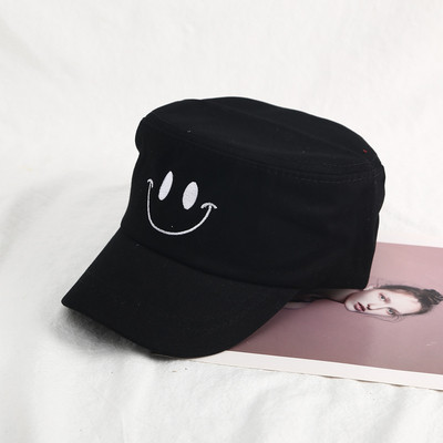 Palarie dama cu broderie in mai multe culori