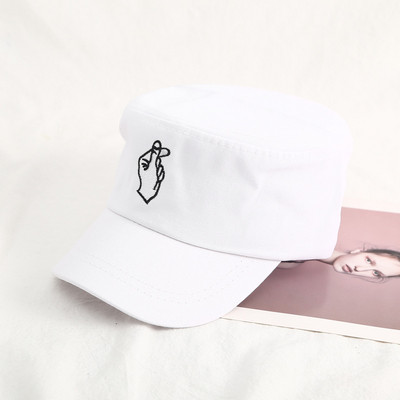 Palarie dama cu broderie in mai multe culori