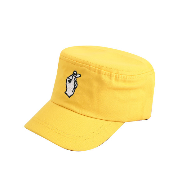 Palarie dama cu broderie in mai multe culori