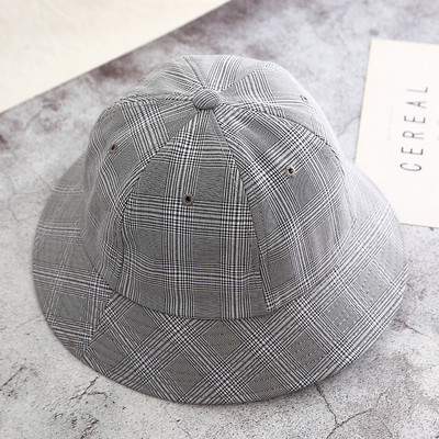 Palarie dama in carouri in mai multe culori