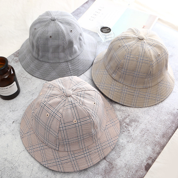 Palarie dama in carouri in mai multe culori