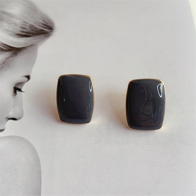 Cercei de damă cu formă dreptunghiulară - diferite culori