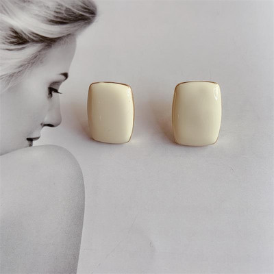 Cercei de damă cu formă dreptunghiulară - diferite culori