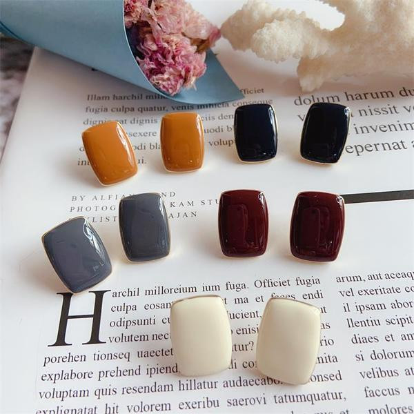 Cercei de damă cu formă dreptunghiulară - diferite culori