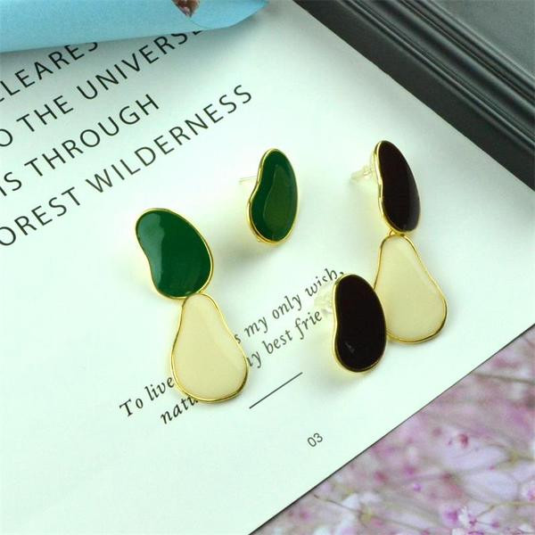 Cercei moderni de dama in doua culori