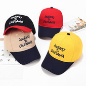 Дамска шапка с бродерия и козирка в няколко цвята