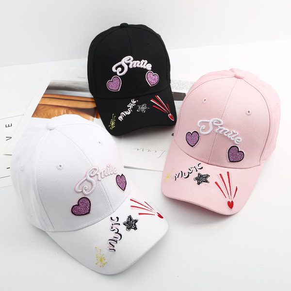 Palarie moderna de dama cu broderie colorata in trei culori