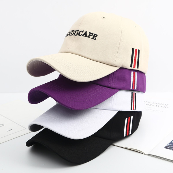 Pălărie de femei de zi cu zi cu vizor și broderie - inscripție