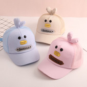 Pălărie modernă pentru copii cu vizor și element 3D - are mai multe culori