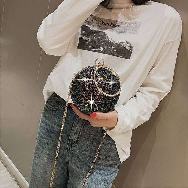 Geanta de dama eleganta in forma rotunda cu maner lung si scurt