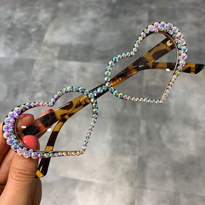 Модерни дамски слънчеви очила -  четири цвята