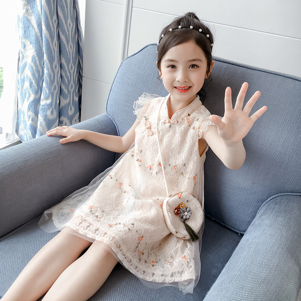 Rochie moderna pentru copii din dantela pentru fete in doua culori cu motive florale