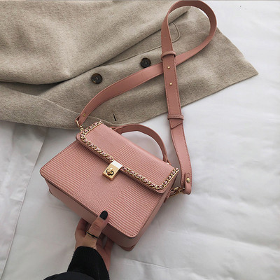 Geanta de dama din piele cu decor metalic in mai multe culori