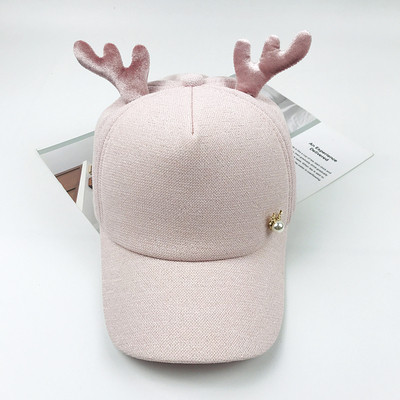 Palarie pentru copii cu vizor si element 3D in mai multe culori