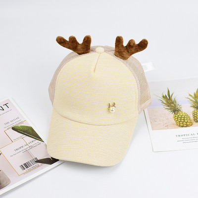 Palarie pentru copii cu vizor si element 3D in mai multe culori