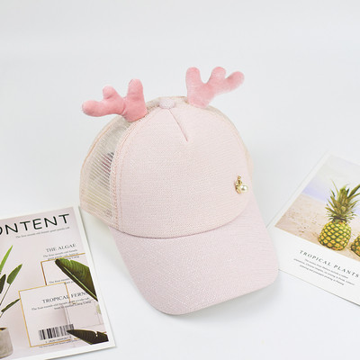 Palarie pentru copii cu vizor si element 3D in mai multe culori