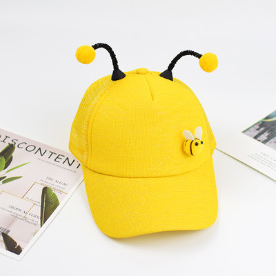 Palarie pentru copii cu vizor si element 3D in mai multe culori