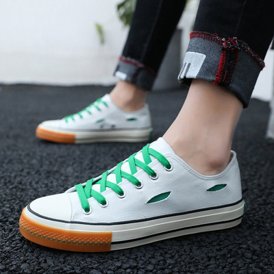 Tenisi casual barbati in trei culori cu cravate