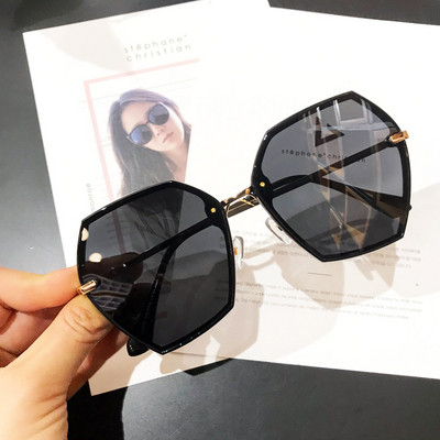 Model nou de ochelari de soare eleganti de dama in mai multe culori