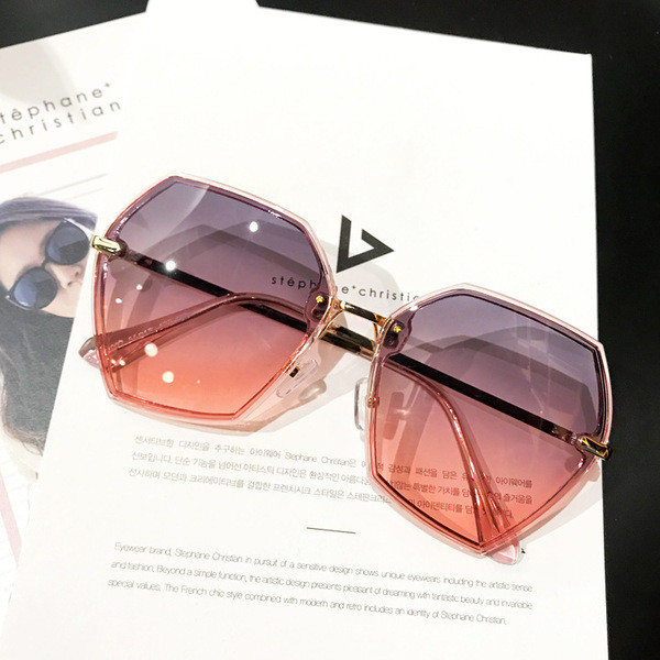 Model nou de ochelari de soare eleganti de dama in mai multe culori