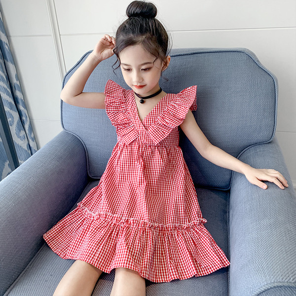 Модерна детска карирана рокля в червен и черен цват - разкроен модел