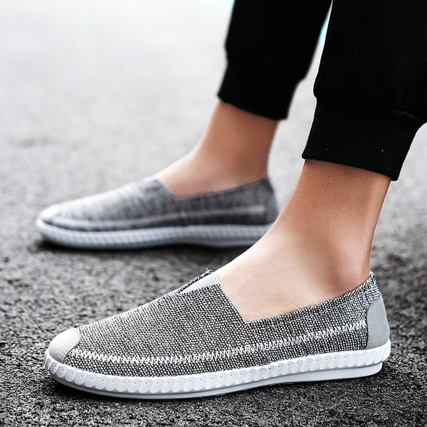 Mocasini actuali pentru bărbați în patru culori