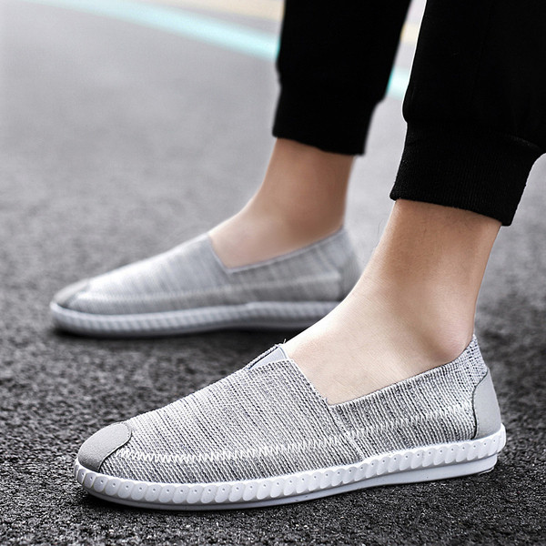 Mocasini actuali pentru bărbați în patru culori