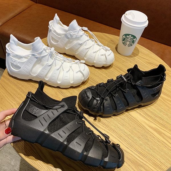 Νέο μοντέλο μοντέρνα γυναικεία αθλητικά παπούτσια σε τέσσερα χρώματα