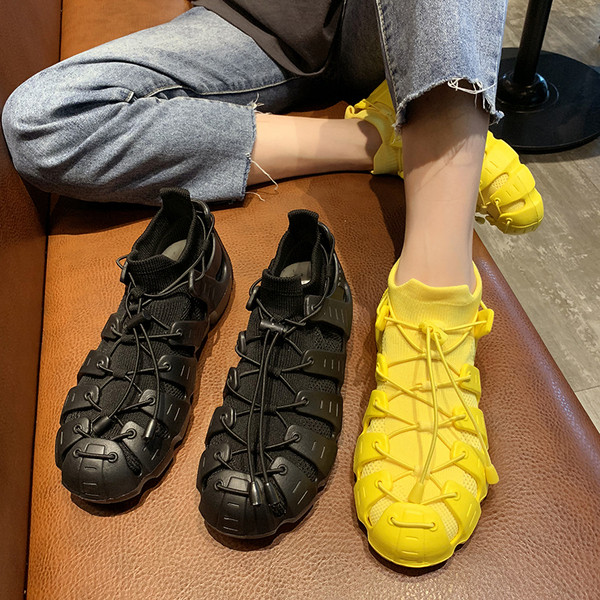 Νέο μοντέλο μοντέρνα γυναικεία αθλητικά παπούτσια σε τέσσερα χρώματα