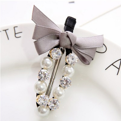 Ac de păr de damă în trei culori cu perle și panglică