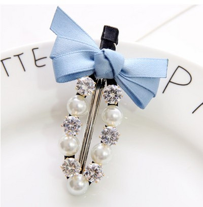 Ac de păr de damă în trei culori cu perle și panglică