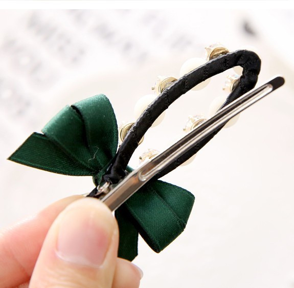 Ac de păr de damă în trei culori cu perle și panglică