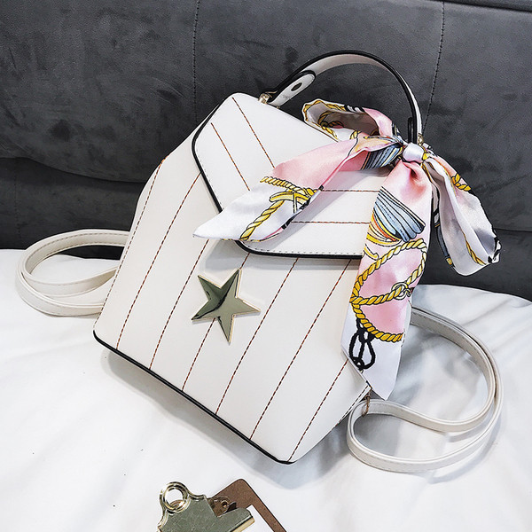 Rucsac de dama cu decor metalic in trei culori