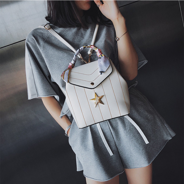 Rucsac de dama cu decor metalic in trei culori