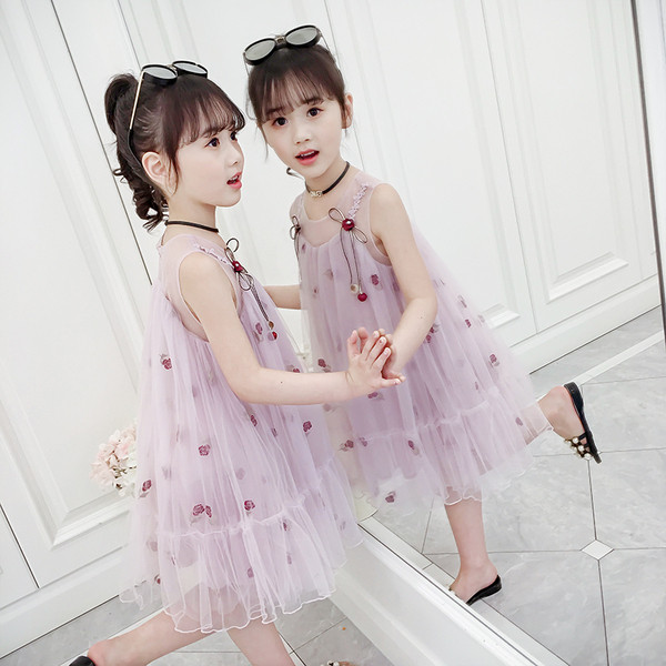 Rochie de copii actuala pentru fete in roz cu tul - model croiat