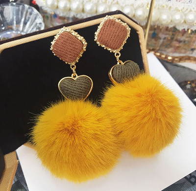 Cercei de dama actuali - in trei culori